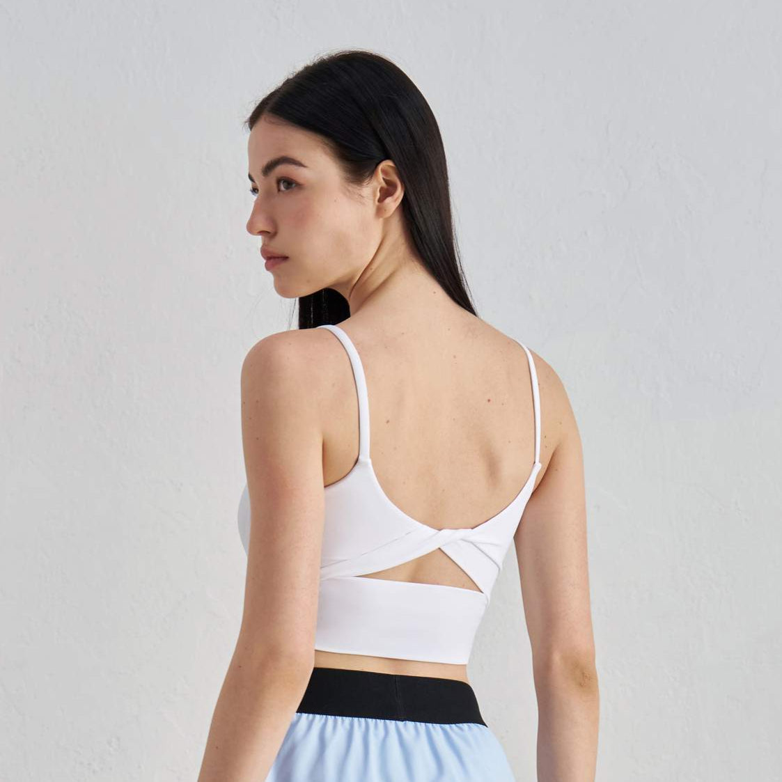 Twist-Back Strappy Sports Bra