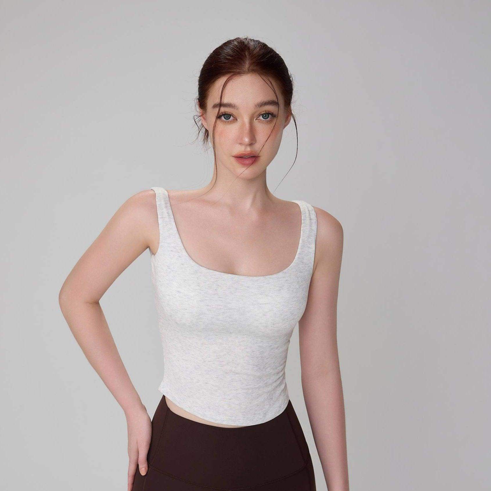 #Color_White