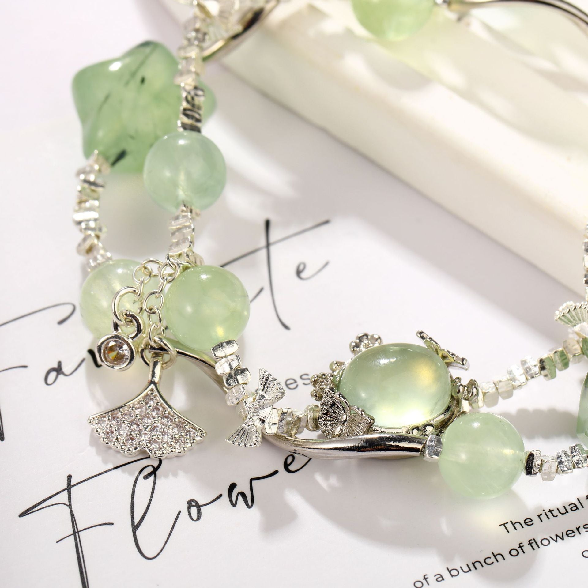 Natural green Crystal, Crystal bracelet, Healing Crystal, Energy Crystal