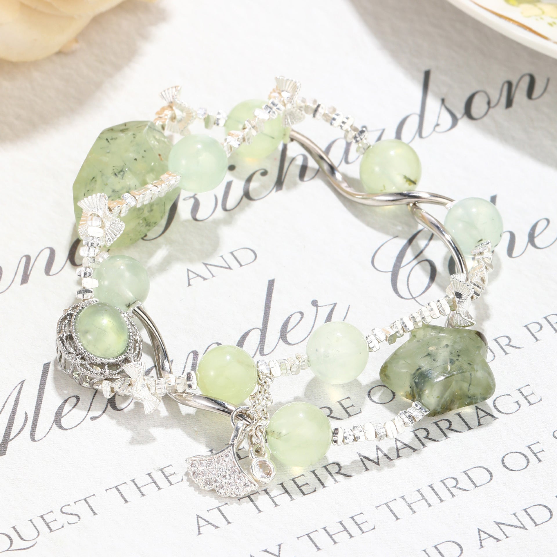 Natural green Crystal, Crystal bracelet, Healing Crystal, Energy Crystal